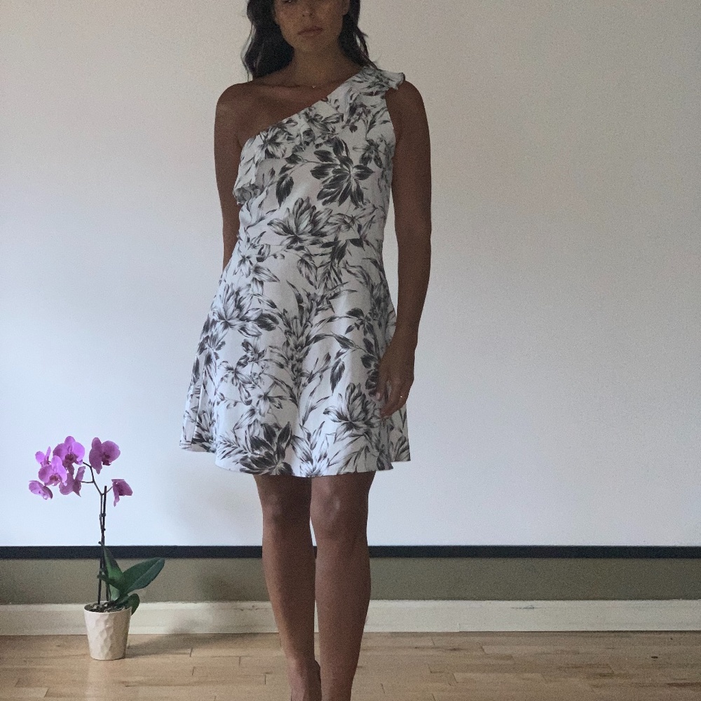 NWT-  One Shoulder Floral Print Dress